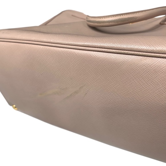 Authentic Prada Saffiano Leather Gardner’s… - Picture 5 of 8